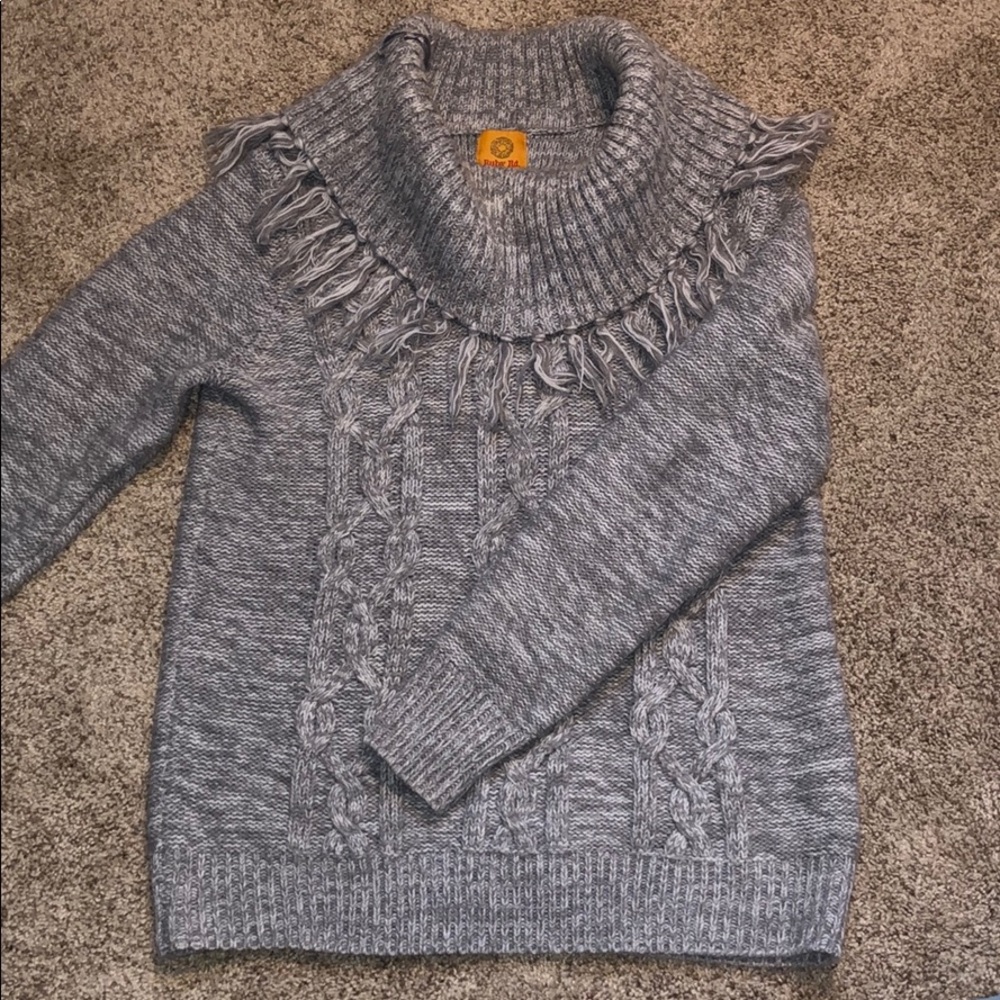 Fringe sweater